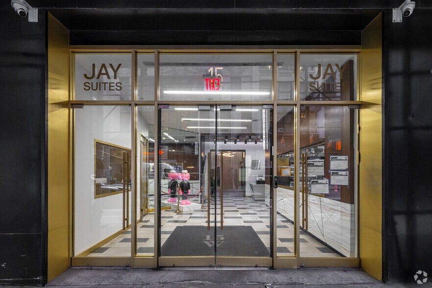 15-17 W 38th St, New York, NY à louer - Photo de l’immeuble – Image 3 sur 13