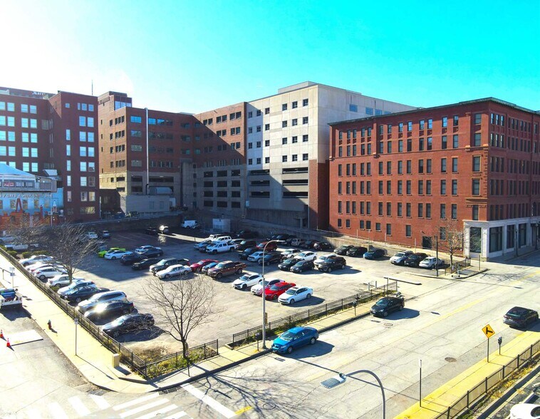 205 W 9th St, Kansas City, MO à vendre - Photo de l’immeuble – Image 1 sur 4