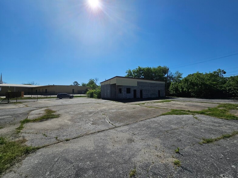 10601 Martin Luther King Blvd, Houston, TX à vendre - Photo de l’immeuble – Image 1 sur 11