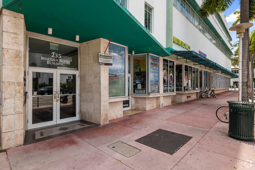 235 Lincoln Rd, Miami Beach, FL à louer - Photo de l’immeuble – Image 2 sur 15
