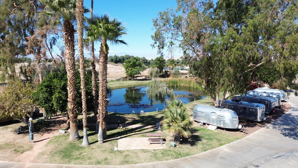 40655 Jefferson St, Indio, CA à vendre - Photo de l’immeuble – Image 2 sur 77