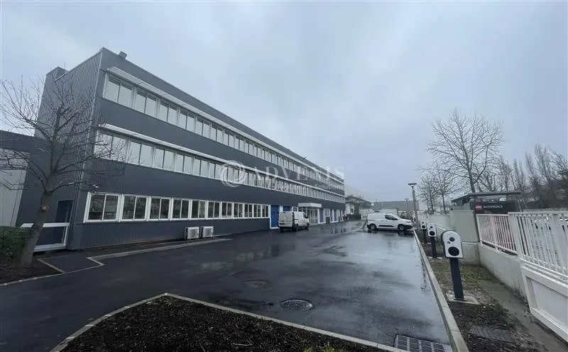 Industriel/Logistique dans Le Blanc-Mesnil à louer - Photo de l’immeuble – Image 3 sur 12