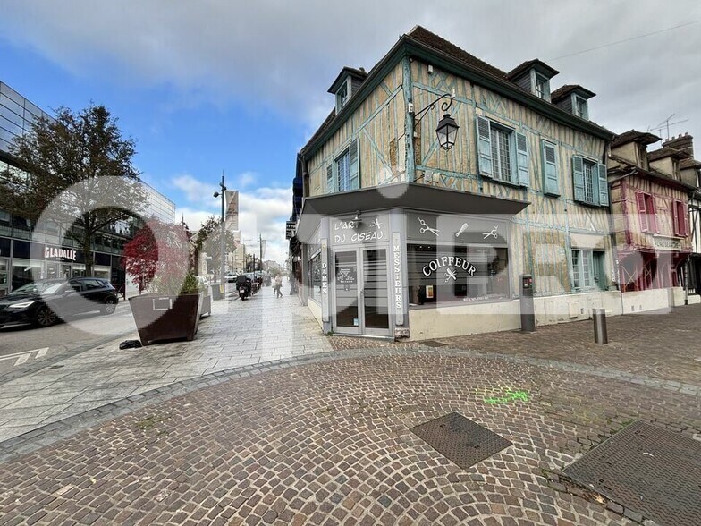 Local commercial dans Beauvais à vendre - Photo de l’immeuble – Image 1 sur 14