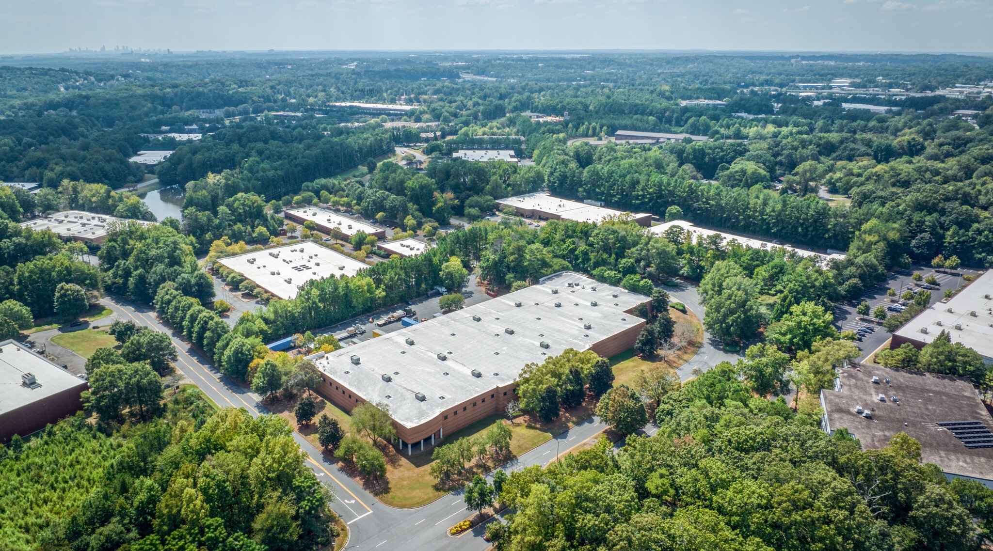 1840 W Oak Pky, Marietta, GA à louer Aérien– Image 1 sur 5