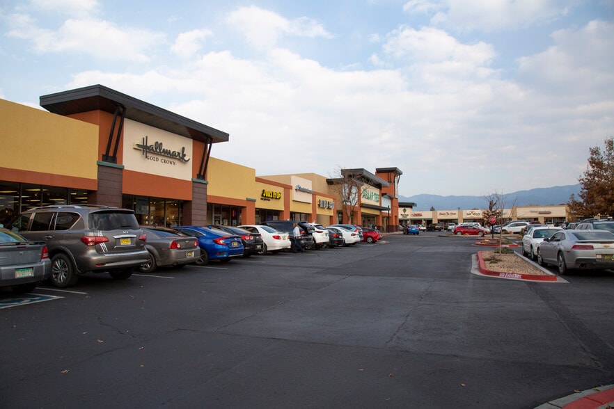 6300 San Mateo Blvd NE, Albuquerque, NM à louer - Photo de l’immeuble – Image 3 sur 10