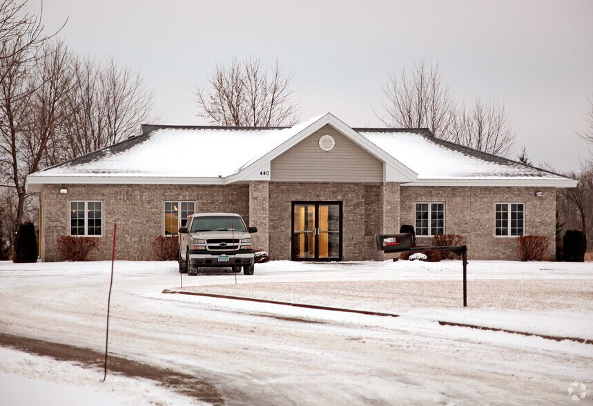 440 33rd Ave S, Saint Cloud, MN à vendre - Photo principale – Image 1 sur 2