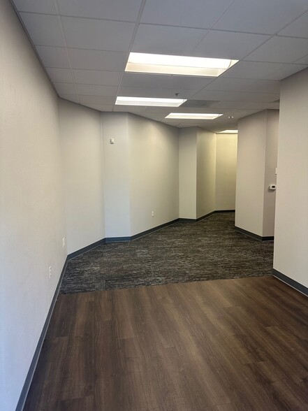 7780 N Fresno St, Fresno, CA à louer - Photo intérieure – Image 2 sur 9