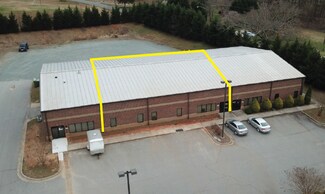 Plus de détails pour 693 Blue Rock Ct, Winston-Salem, NC - Local d'activités, Industriel/Logistique à louer