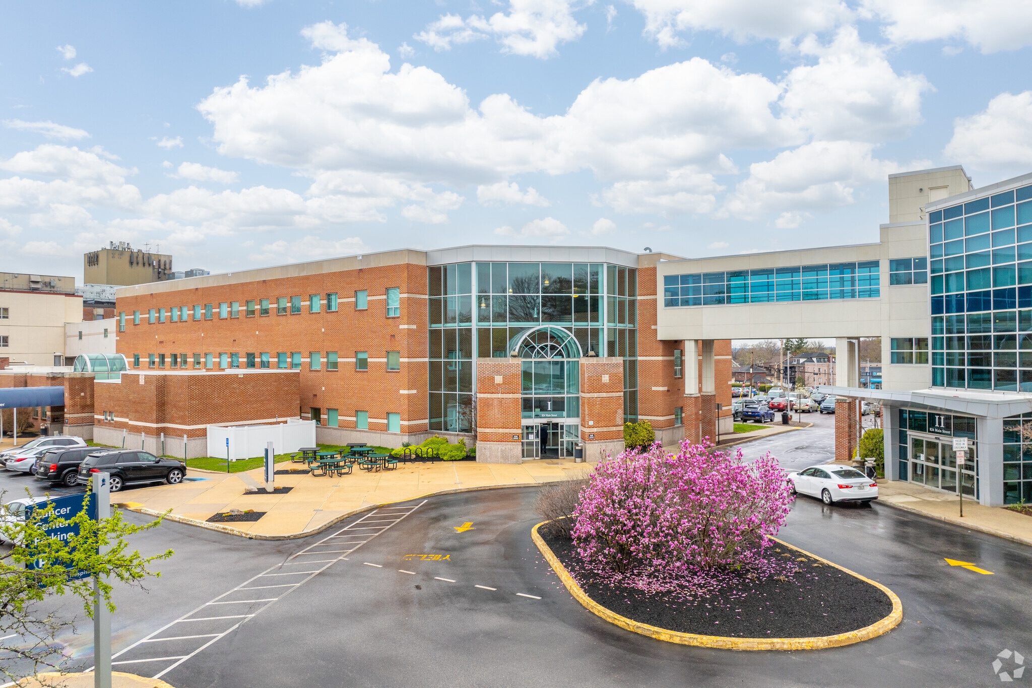 824 Main St, Phoenixville, PA à louer Photo principale– Image 1 sur 8