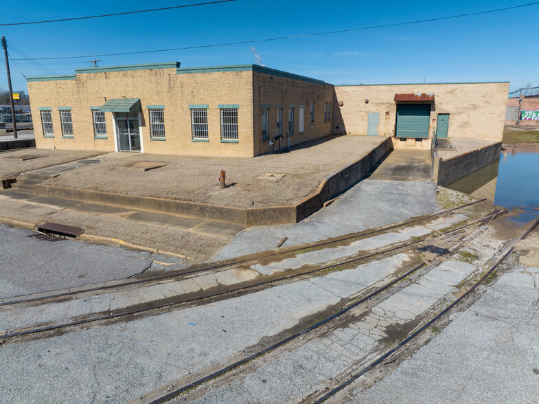 700 Huron, Memphis, TN à louer - Photo de l’immeuble – Image 1 sur 9