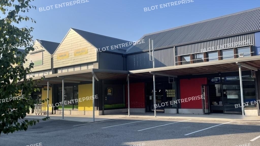 10 Rue De La Briquerie, Guérande à louer Photo de l’immeuble– Image 1 sur 11