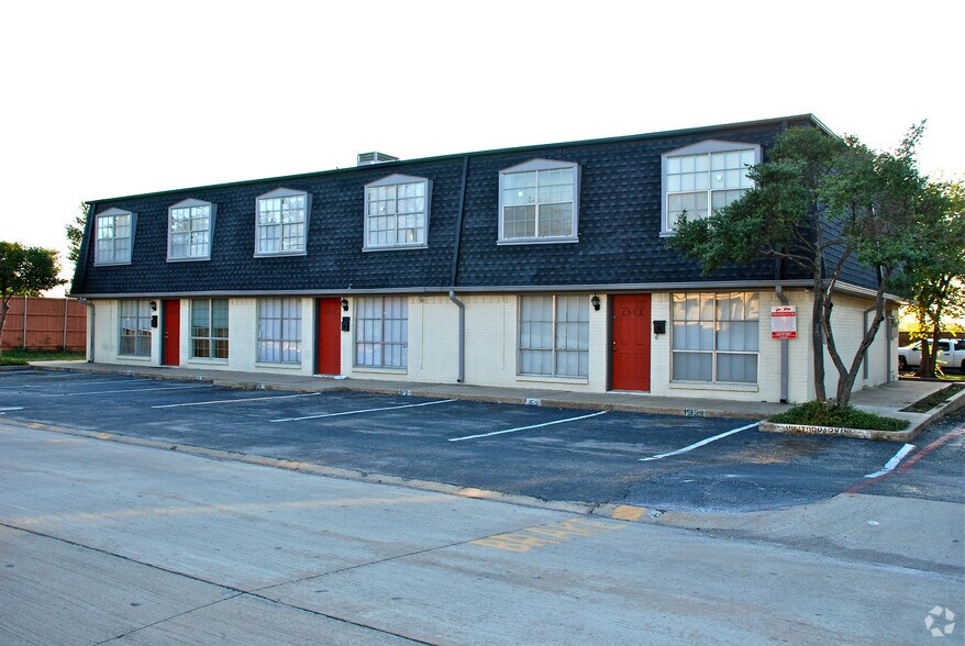 1509 F Ave, Plano, TX à vendre - Photo de l’immeuble – Image 2 sur 3