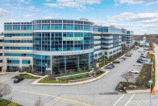 Plus de détails pour 300-400 Tradecenter, Woburn, MA - Bureau, Local d'activités à louer