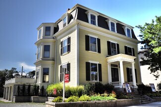 Plus de détails pour 441 Angell St, Providence, RI - Bureau à vendre