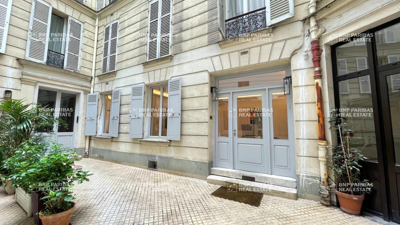 47 Rue Saint-Ferdinand, Paris à vendre Photo de l’immeuble– Image 1 sur 7