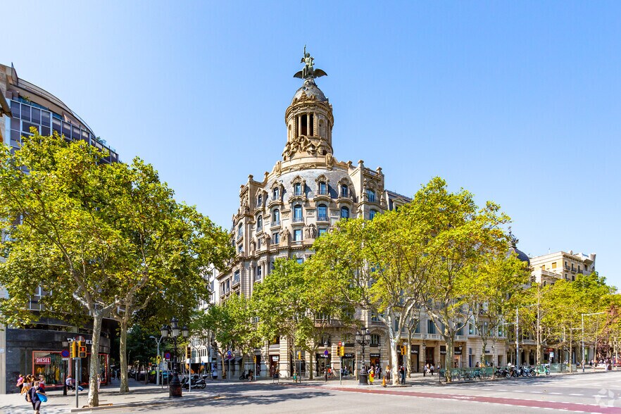Passeig de Gràcia, 21, Barcelone, Barcelona à louer - Photo principale – Image 1 sur 4