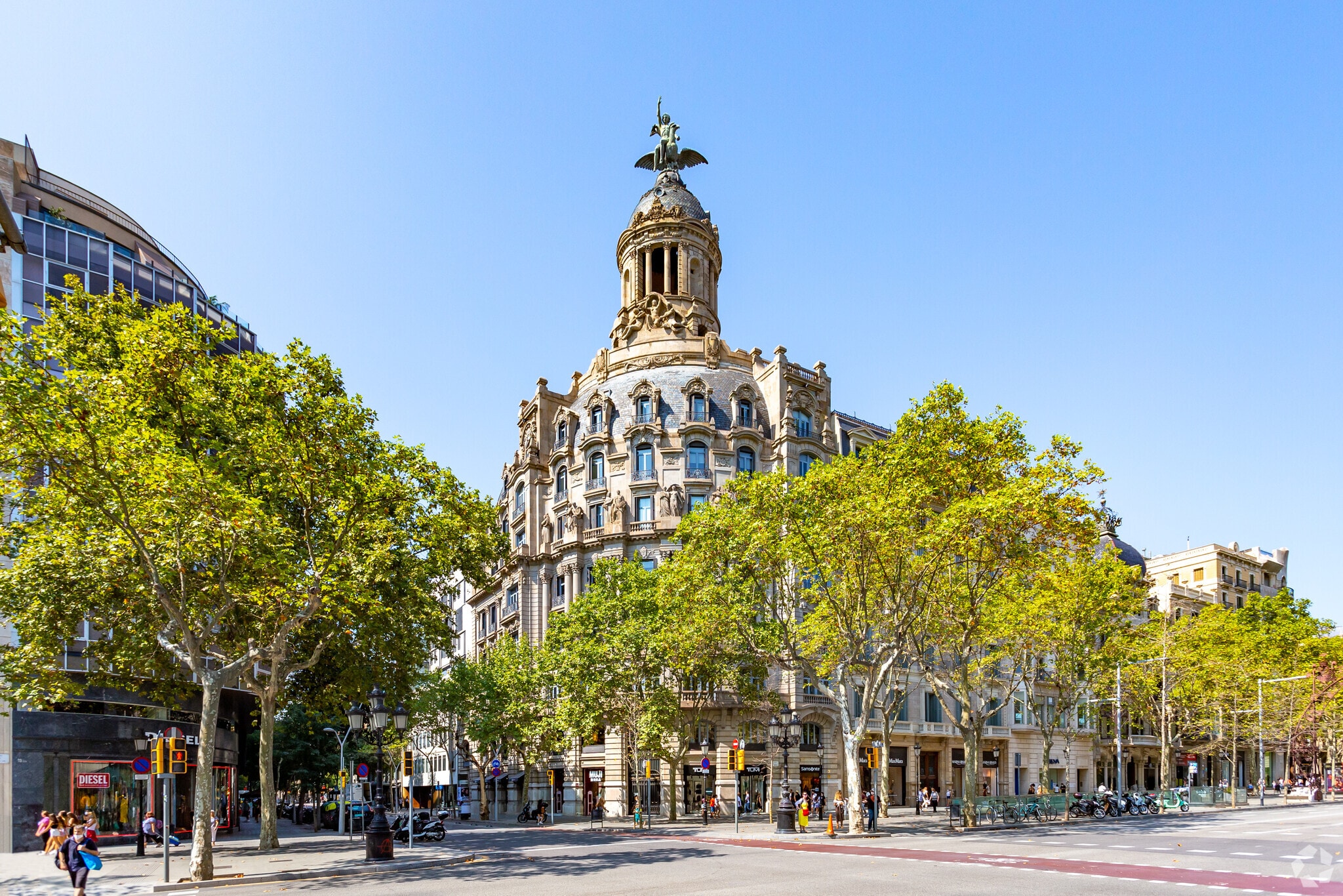 Passeig de Gràcia, 21, Barcelone, Barcelona à louer Photo principale– Image 1 sur 5