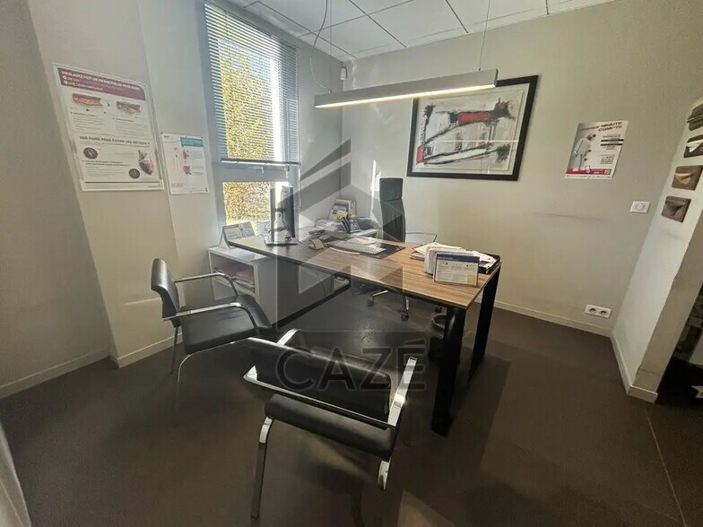 Bureau dans Cenon à vendre - Photo de l’immeuble – Image 3 sur 4