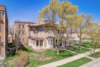 Plus de détails pour 1012 Main St, Racine, WI - Spécialisé à vendre