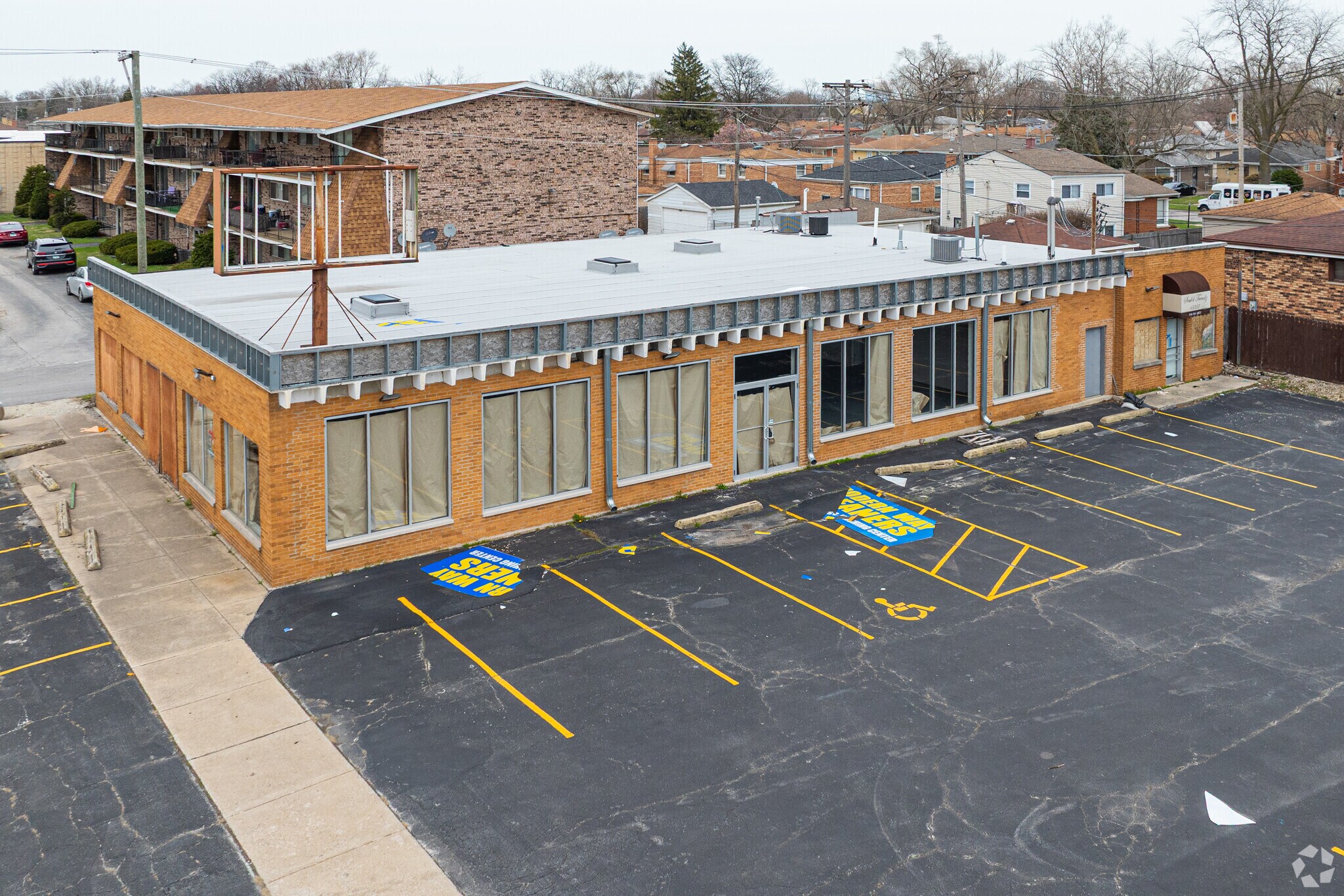 15339 Chicago Rd, Dolton, IL à louer Photo principale– Image 1 sur 5