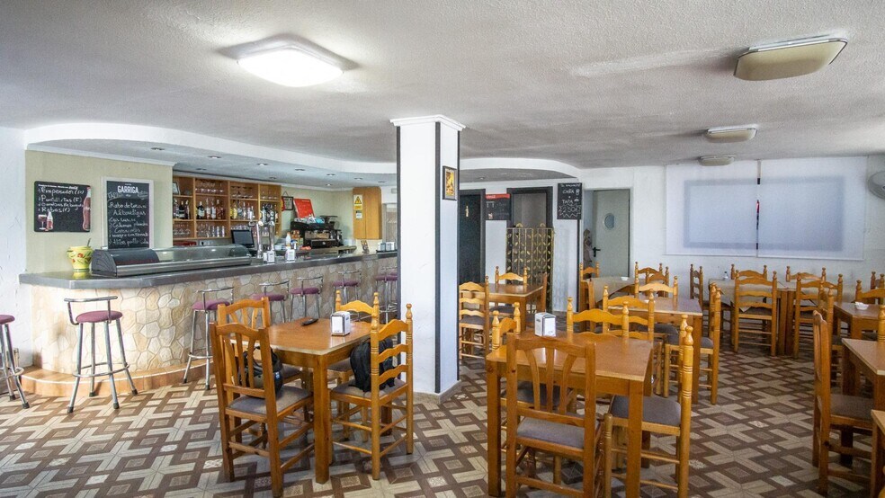 Local commercial dans Petrer à vendre - Photo intérieure – Image 2 sur 8