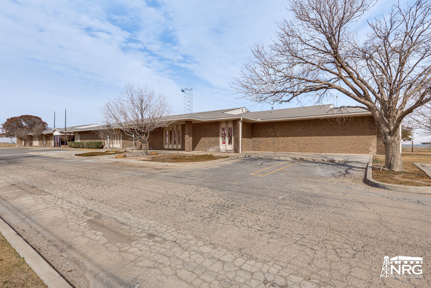 10325 Younger Rd, Midland, TX à louer - Photo de l’immeuble – Image 3 sur 17