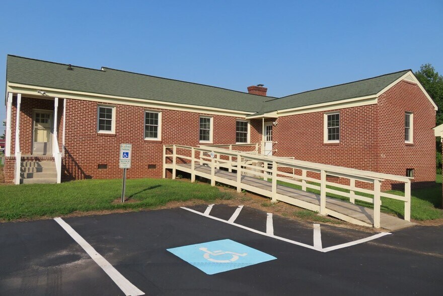110 Office Park Dr, Roanoke Rapids, NC à vendre - Photo de l’immeuble – Image 3 sur 18