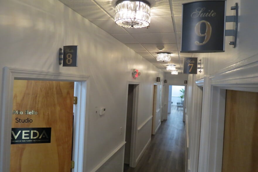 54 Main St, Leominster, MA à vendre - Photo intérieure – Image 3 sur 19