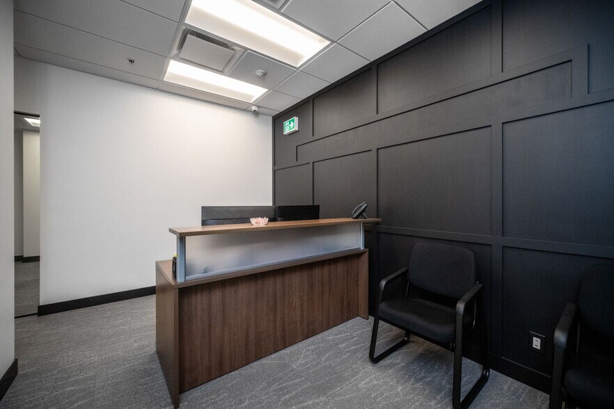 8029 199 St, Langley Twp, BC à vendre - Photo de l’immeuble – Image 2 sur 11