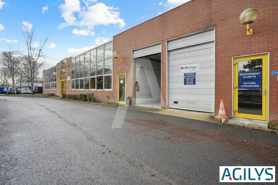 Local d’activités dans Les Ulis à louer Photo de l’immeuble– Image 1 sur 13