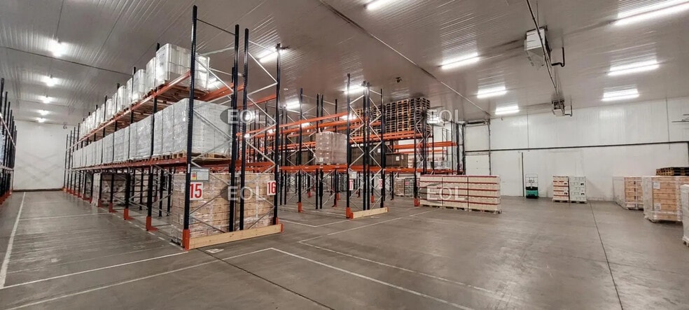 Industriel/Logistique dans  à louer - Photo intérieure – Image 2 sur 9