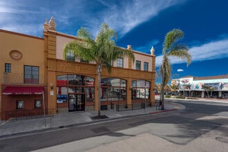 2891-2899 University Ave, San Diego, CA à louer Photo de l’immeuble– Image 2 sur 9