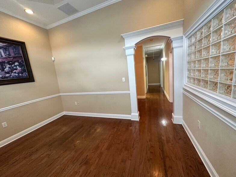 416 Pirkle Ferry Rd, Cumming, GA à vendre - Photo intérieure – Image 3 sur 18