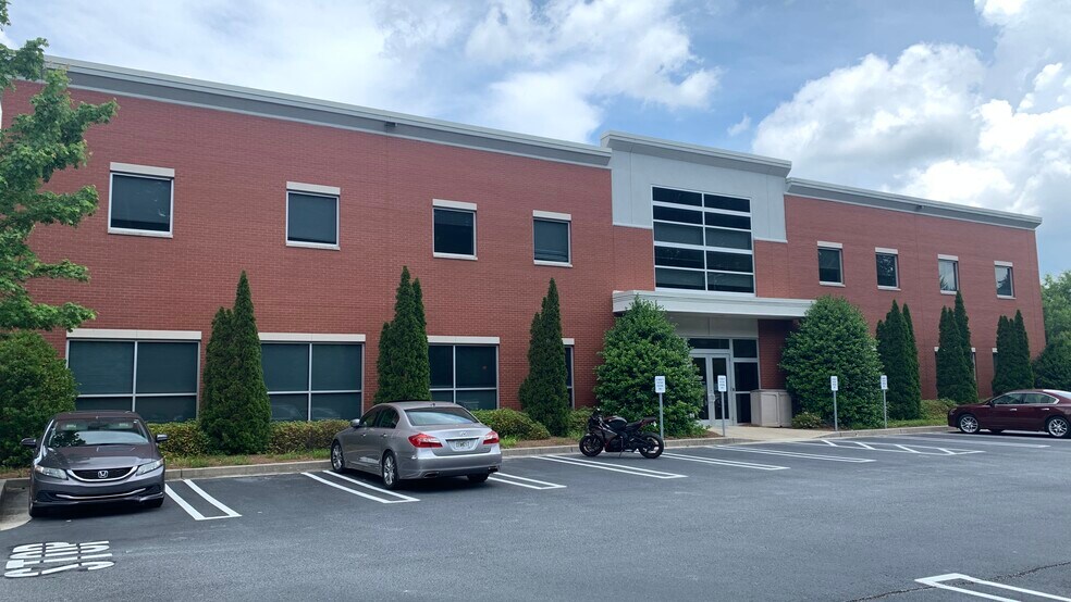 8225 Mall Pky, Lithonia, GA à louer - Photo de l’immeuble – Image 2 sur 4