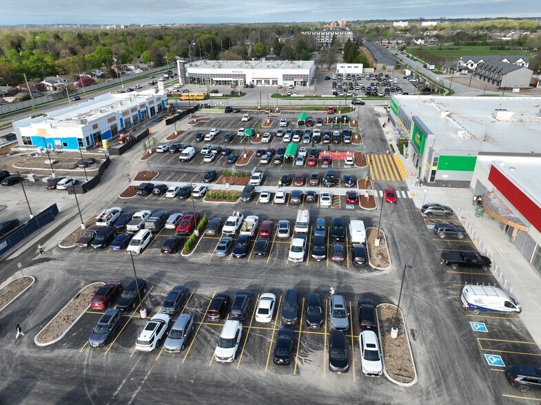 1300 Fanshawe Park Rd E, London, ON à louer - Photo de l’immeuble – Image 3 sur 4