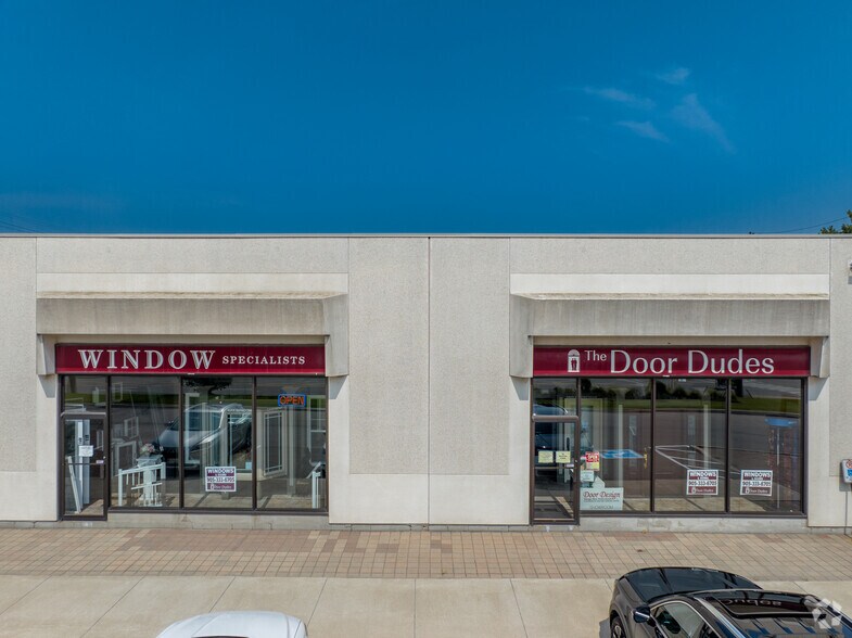 3245 Harvester Rd, Burlington, ON à louer - Photo de l’immeuble – Image 3 sur 14