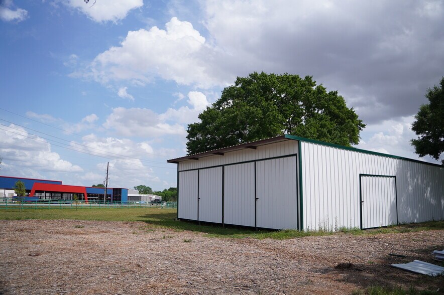 2424 FM 359 Rd S, Brookshire, TX à louer - Photo principale – Image 1 sur 15