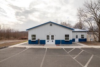 Plus de détails pour 102 Grove St, Chicopee, MA - Local commercial à vendre