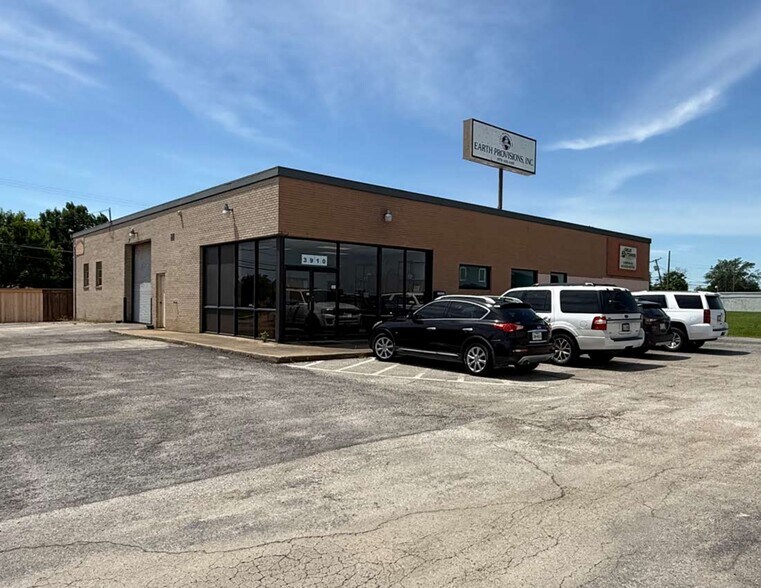 3910 Interstate 30, Mesquite, TX à vendre - Photo de l’immeuble – Image 1 sur 5