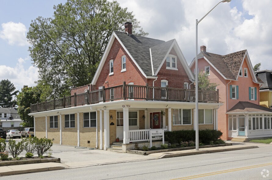 924 County Line Rd, Bryn Mawr, PA à vendre - Photo principale – Image 1 sur 2
