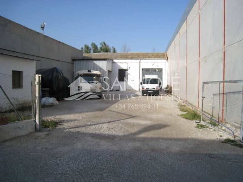 Industriel/Logistique dans Aspe à vendre Photo de l’immeuble– Image 1 sur 12