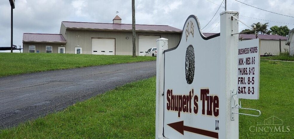 136 Lick Run Rd, West Union, OH à louer - Photo de l’immeuble – Image 2 sur 6