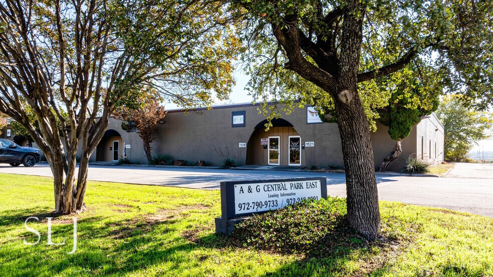 1523-1531 Central Park Dr, Hurst, TX à vendre - Photo de l’immeuble – Image 3 sur 22