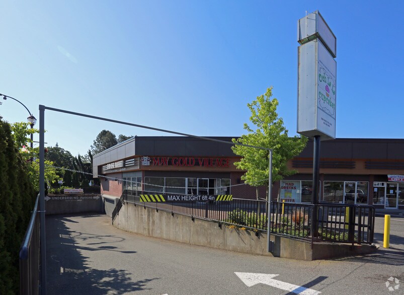 705 Goldstream Ave, Langford, BC à louer - Photo de l’immeuble – Image 2 sur 4