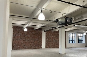 409 Joyce Kilmer Ave, New Brunswick, NJ à louer Photo intérieure– Image 2 sur 9