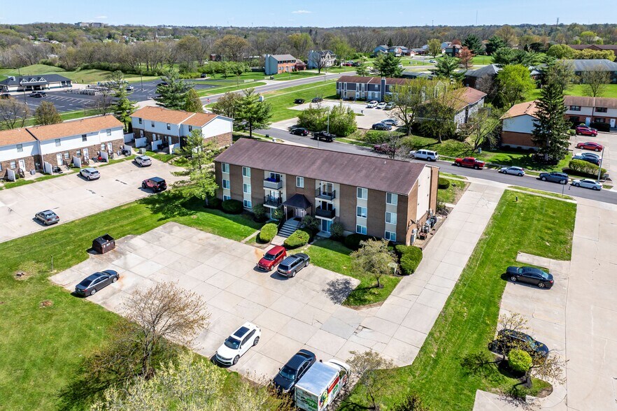 Fairfield Square portefeuille de 2 biens à vendre sur LoopNet.fr - Aérien – Image 3 sur 33
