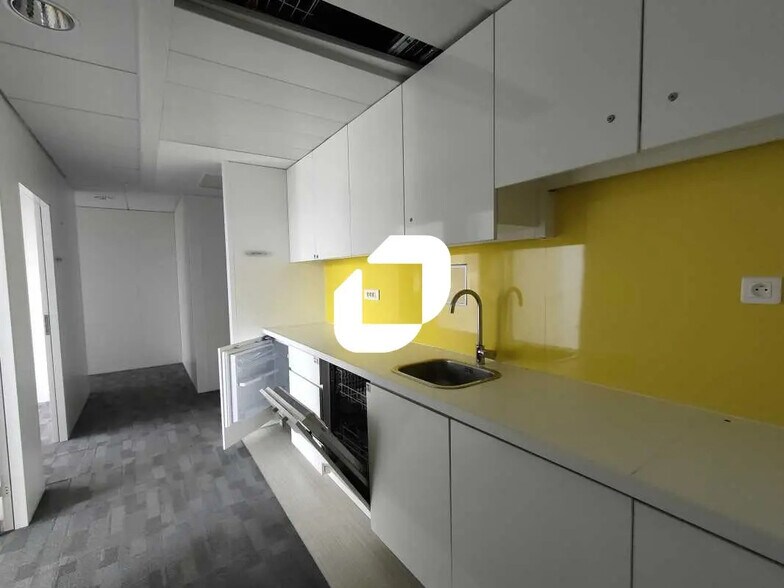 Bureau dans Vélizy-Villacoublay à louer - Photo de l’immeuble – Image 1 sur 5