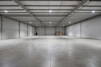 3525 Enterprise Way, Green Cove Springs, FL à louer Photo intérieure– Image 1 sur 2