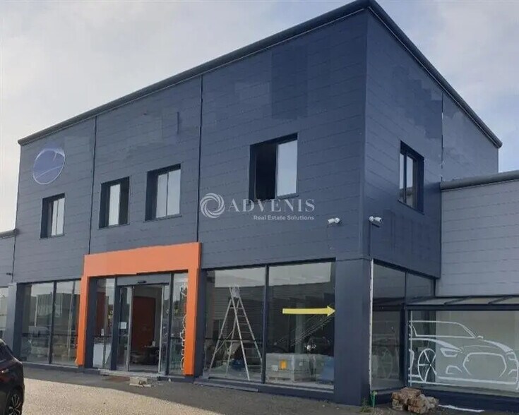 Local d’activités dans Le Mans à louer - Photo de l’immeuble – Image 2 sur 5