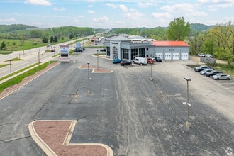 3210 W Washington St, West Bend, WI - VUE AÉRIENNE  vue de carte - Image1